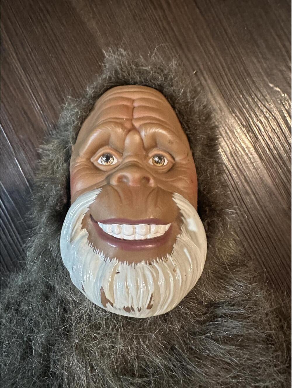 Vintage Galoob HARRY AND THE HENDERSONS 18" Vinyl Plush Big Foot Doll 1990 90s